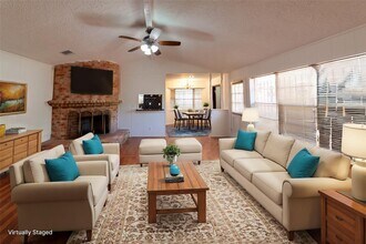 8826 Roos Rd in Houston, TX - Building Photo - Building Photo
