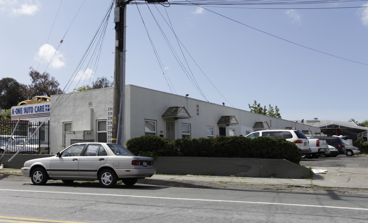 22461-22477 Meekland Ave in Hayward, CA - Building Photo