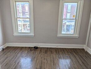 4241 W Stiles St-Unit -Unit 2 in Philadelphia, PA - Building Photo - Building Photo