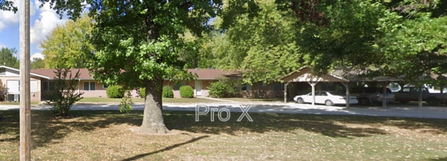 property at 825 S Cherokee St