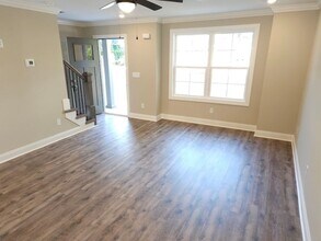 609 Fairview Ave, Unit B in Murfreesboro, TN - Building Photo - Building Photo