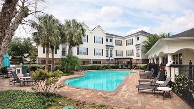 9200 Westheimer Rd, Unit 604 in Houston, TX - Foto de edificio - Building Photo