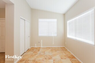 7625 Burning Falls Dr in Las Vegas, NV - Building Photo - Building Photo