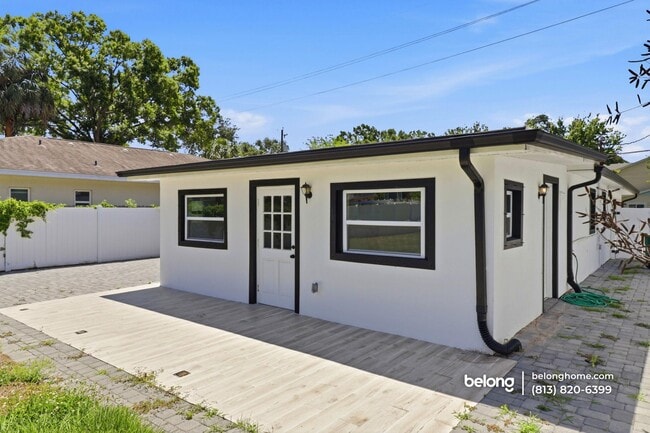 property at 3307 W Cass St