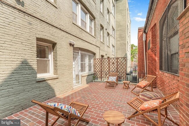 1465 Columbia Rd NW in Washington, DC - Building Photo - Building Photo