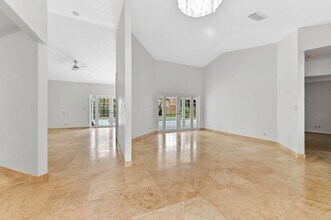 13772 Ishnala Cir in Wellington, FL - Foto de edificio - Building Photo