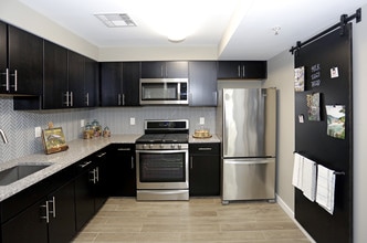 Hawthorne Square in Hawthorne, NJ - Foto de edificio - Interior Photo