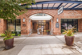 Counterbalance Apartments in Seattle, WA - Foto de edificio - Building Photo