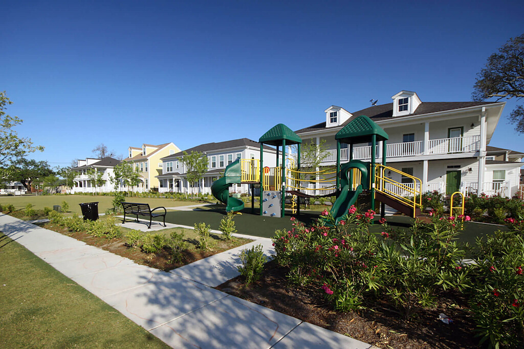 Harmony Oaks Apartments In New Orleans