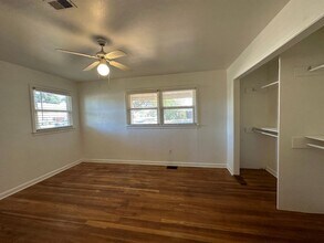 2504 44th St in Lubbock, TX - Building Photo - Building Photo