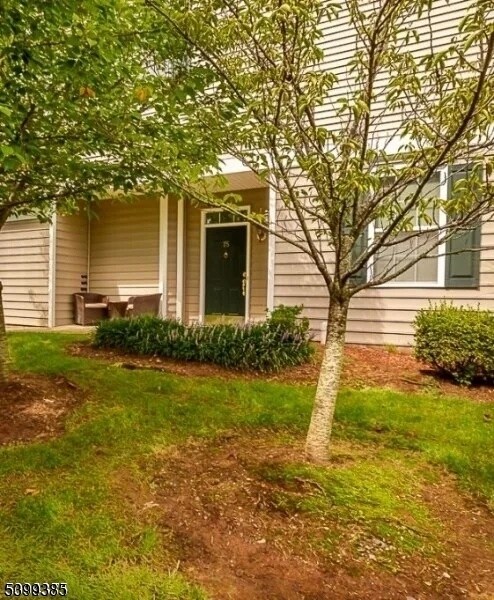 75 Swing Bridge Ln in South Bound Brook, NJ - Building Photo - Building Photo