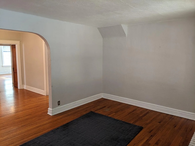 1140 Moorlands Dr in Richmond Heights, MO - Building Photo - Building Photo