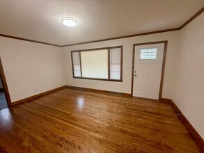 305 N Sellars Mill Rd in Burlington, NC - Building Photo - Building Photo