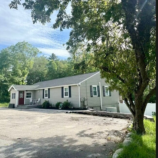 property at 29 Fresh Pond Cir