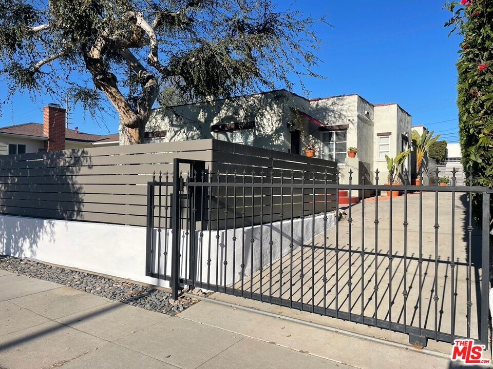 1919 19th St in Santa Monica, CA - Building Photo