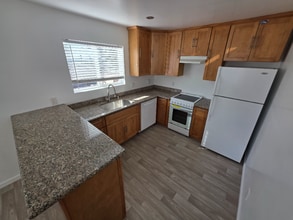 8034 Ney Ave in Oakland, CA - Building Photo - Building Photo