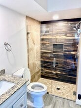 5340 Royal Palm Ave in Sarasota, FL - Building Photo - Building Photo