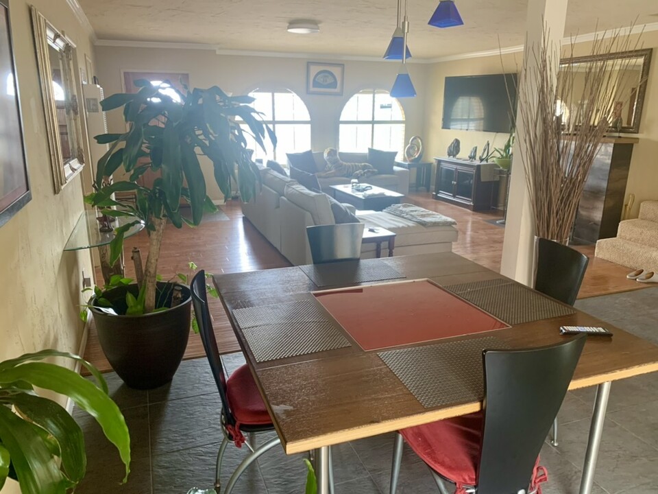2457 Burgener Blvd in San Diego, CA - Building Photo