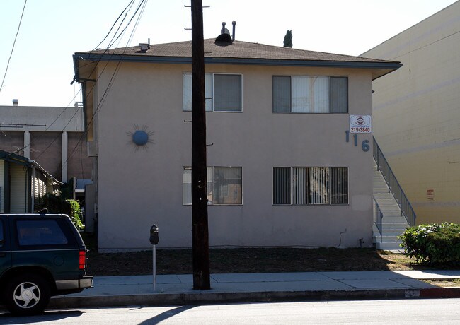 116 S Fir Ave in Inglewood, CA - Building Photo - Building Photo