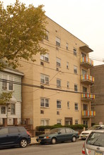 256 Fowler Ave in Jersey City, NJ - Building Photo - Building Photo