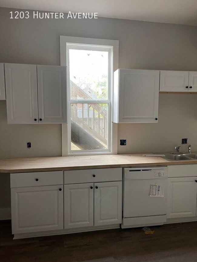 1203 Hunter Ave in Columbus, OH - Building Photo - Building Photo