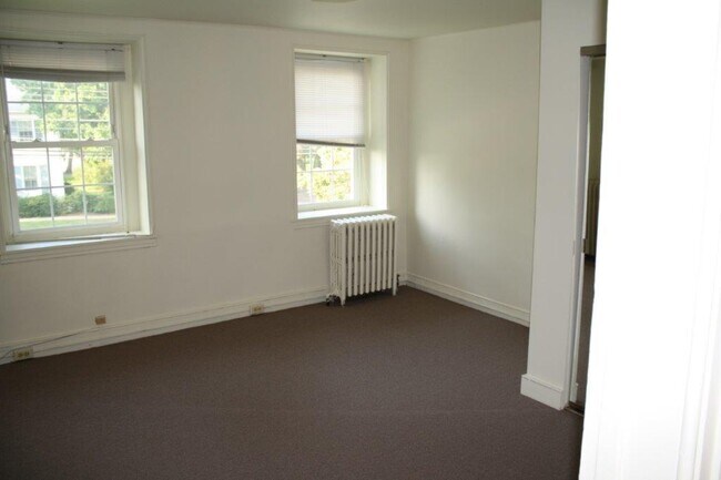 716 W Main St, Unit 3 in Trappe, PA - Building Photo - Building Photo