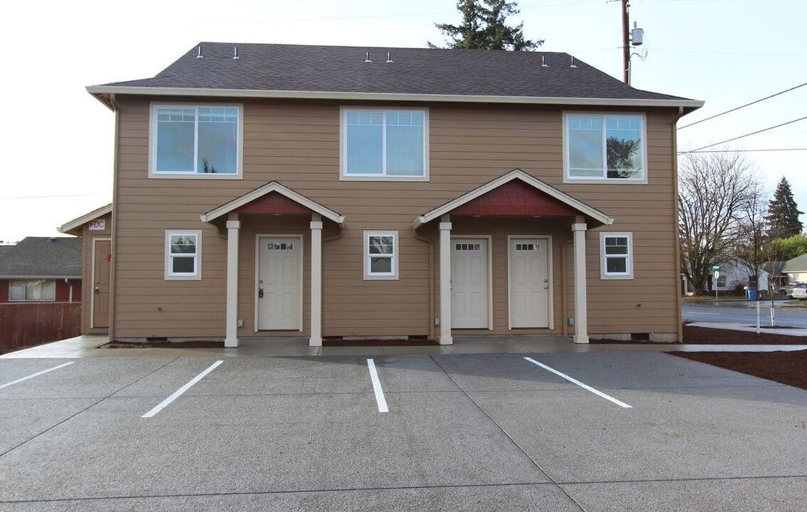 914-918 Z St in Vancouver, WA - Building Photo