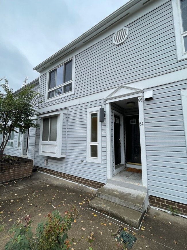 66 Hawthorne Ct NE in Washington, DC - Building Photo - Building Photo