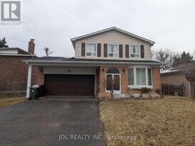 22 Cudham Dr in Toronto, ON - Building Photo