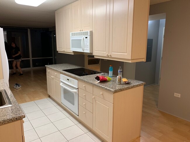 800 Elgin Rd, Unit 1415
