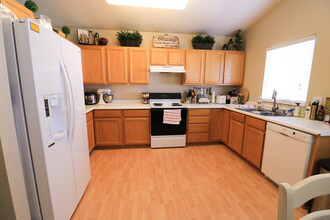 14343 S Bridgefield Dr in Draper, UT - Foto de edificio - Building Photo