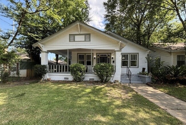 property at 2232 St Charles Ave