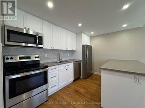 80 Rockwood Ave in St Catharines, ON - Building Photo - Building Photo