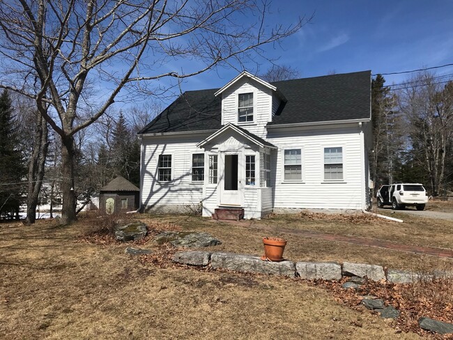 41 Tinker Farm Way in Ellsworth, ME - Foto de edificio - Building Photo