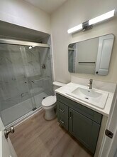 4843 Voltaire St in San Diego, CA - Foto de edificio - Building Photo