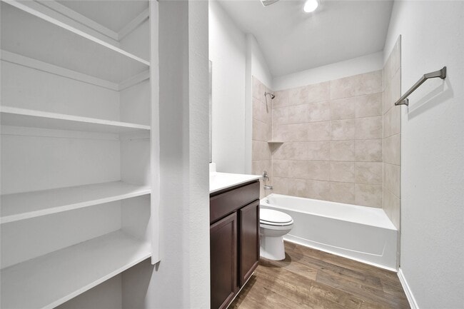 20343 Green Mountain Dr in Roman Forest, TX - Building Photo - Building Photo