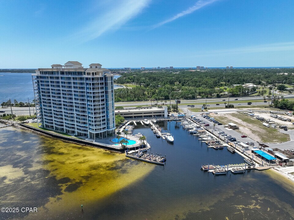 6422 US-98 in Panama City Beach, FL - Building Photo