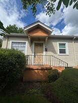 3841-3847-3847 SE Kelly St in Portland, OR - Building Photo