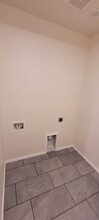 1404 W Lakeside Dr, Unit A in Moses Lake, WA - Building Photo - Building Photo