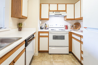 Emerald Woods Apartments in Forest Hill, MD - Building Photo - Interior Photo