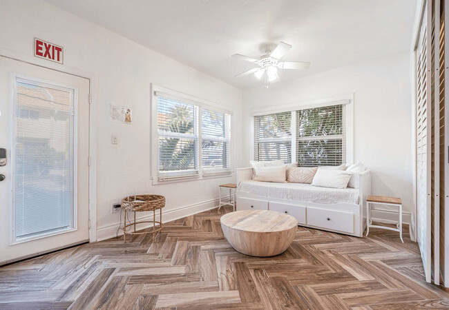 316 Oregon St in Hollywood, FL - Building Photo - Building Photo
