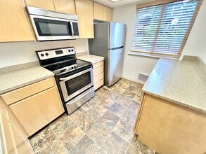 4808 97th Ave W in University Place, WA - Building Photo - Building Photo