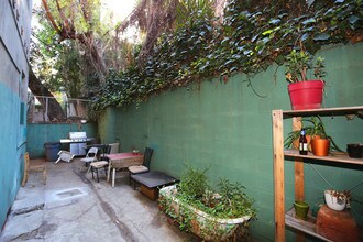 Artiste Apartments in Los Angeles, CA - Building Photo - Building Photo