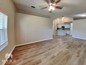 2125 Karen Dr in Lutz, FL - Building Photo - Building Photo