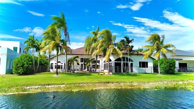 19038 Park Ridge St in Weston, FL - Building Photo - Building Photo