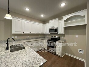 17414 Berkshire Dr in Prairieville, LA - Building Photo - Building Photo