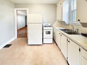 40 Page St NE in Grand Rapids, MI - Building Photo - Building Photo