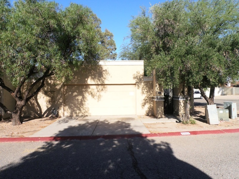 6917 Placita Del Perone in Tucson, AZ - Building Photo