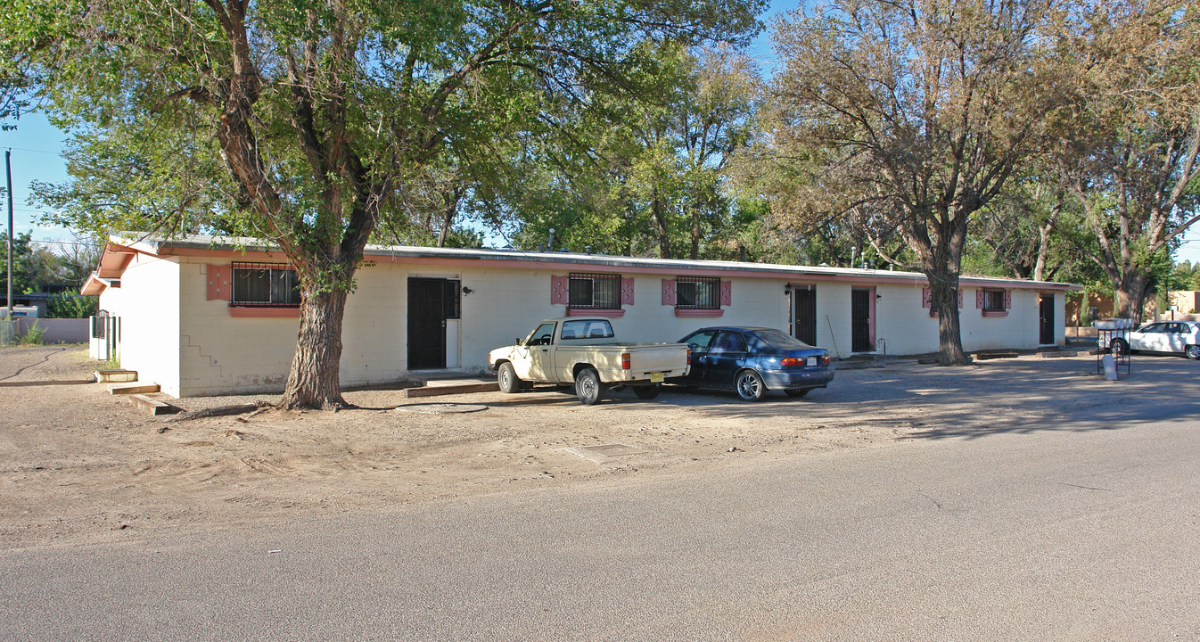 1224-1226 Goff Rd in Albuquerque, NM - Building Photo