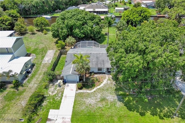 1837 Marina Cir in North Fort Myers, FL - Building Photo - Building Photo